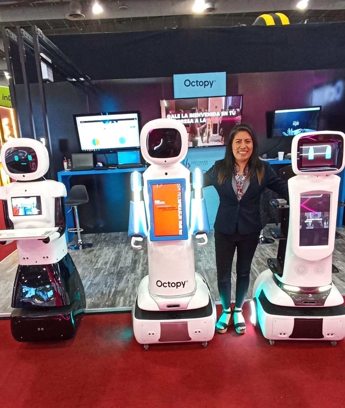 Robots mexicanos para atención a clientes